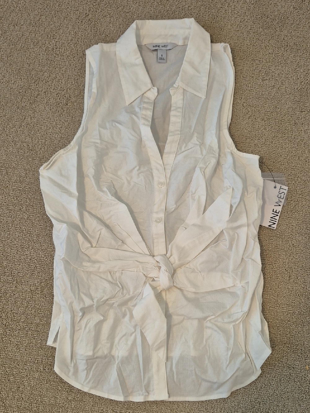 Nine West Collared Sleeveless Top